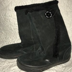 VANS fur boots